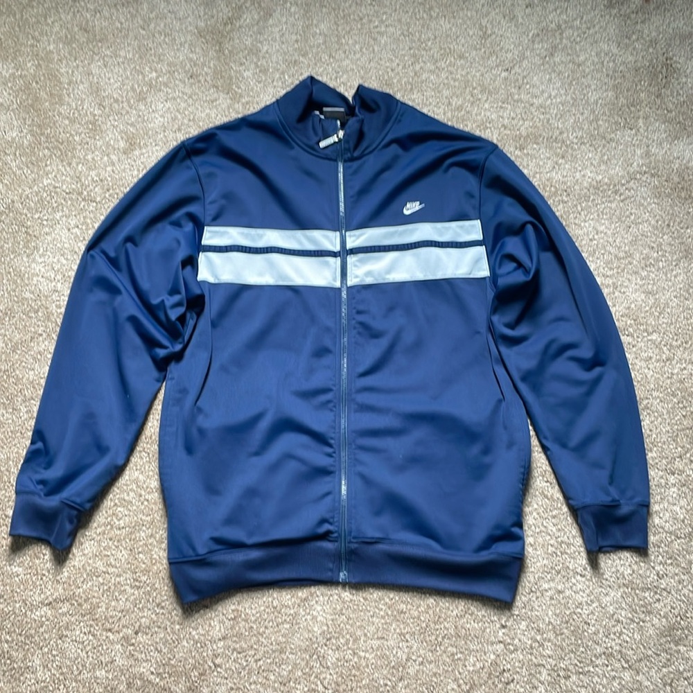 Nike Men’s Lightweight Jacket, Size L, Navy Blue, with light gray strips.
